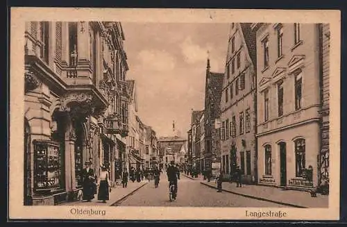 AK Oldenburg / O., Geschäftiges Treiben in der Langestrasse