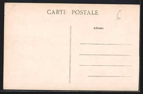 AK Brive, Rue Toulzac et Place Latreille avec enseignes et passants