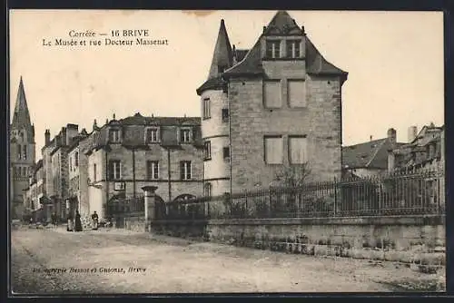 AK Brive, Le Musée et rue Docteur Massénat