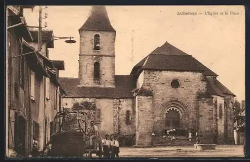 AK Lubersac, L`Église et la Place