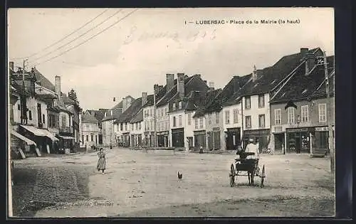 AK Lubersac, Place de la Mairie avec charrette et passants