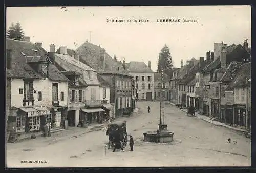 AK Lubersac, Haut de la Place avec fontaine et calèche