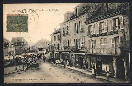 AK Objat, Place de l`Église avec boutiques et passants animés