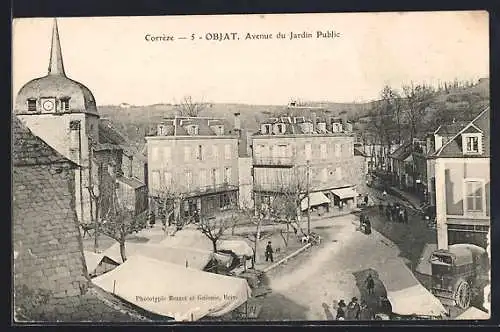 AK Objat, Avenue du Jardin Public et scène de rue animée