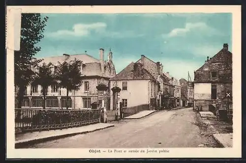 AK Objat, Le Pont et entrée du jardin public