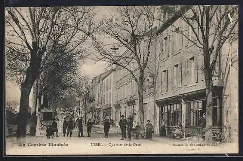 AK Ussel, Quartier de la Gare avec passants et tramway en hiver