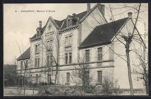 AK Donzenac, Maison d`École