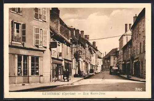 AK Lubersac, Rue Saint-Jean avec boutiques et passants