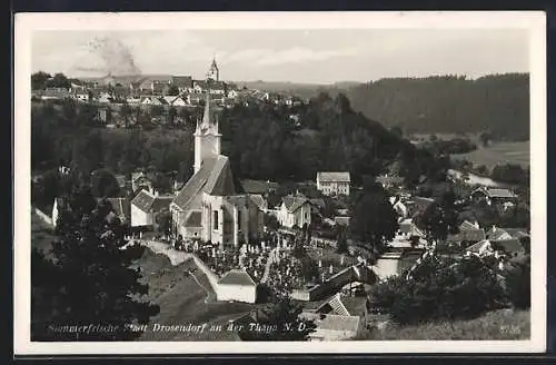 AK Drosendorf an der Thaya, Ortsansicht mit Kirche u. Kirchhof aus der Vogelschau