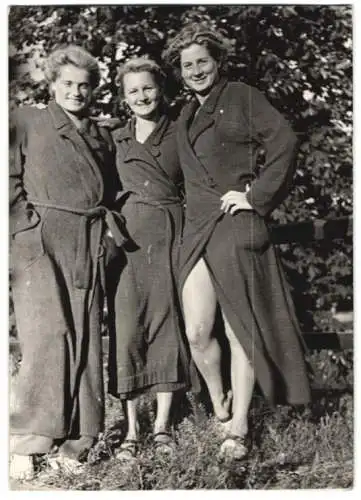 Fotografie Doliwa, Ansicht Wien, Prater Stadion, Lagenstaffel der Frauen bei Kreismeisterschaften im Schwimmen 1938