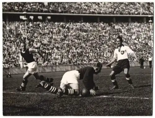 Fotografie Atlantic, Ansicht Berlin, Olympiastadion, Deutsche Fussball-Natinalmannschaft verliert gegen Aston Villa 2:3