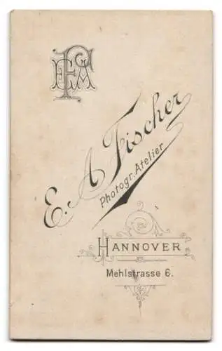Fotografie Ernst Aug. Fischer, Hannover, Soldat in Uniform Rgt. 10 mit Säbel