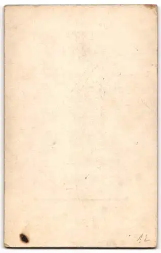 Fotografie Georg Rummel, Landau, Soldat in Uniform mit Schützenschnur und Bajonett