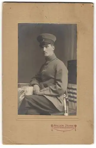 Fotografie Atelier Jähne, Neuss, junger Soldat in Uniform