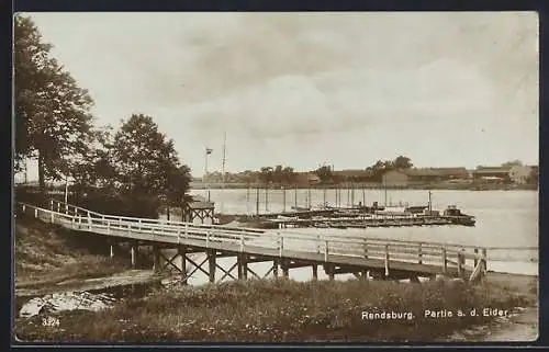 AK Rendsburg, Eiderpartie am Hafen