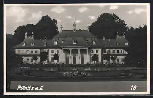 AK Pillnitz a. E., Schloss aus der Vogelschau