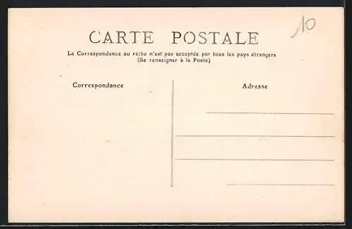 AK Vernet-les-Bains, La route de Fillols & Cornelia avec clocher et montagnes en arrière-plan