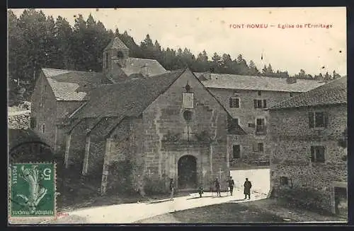 AK Font-Romeu, Église de l`Ermitage et paysage environnant