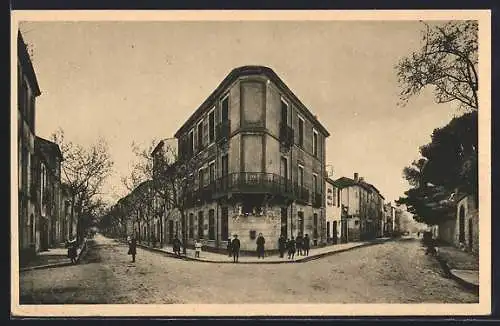 AK Rivesaltes, Vue de l`Avenue Victor-Hugo et de l`Avenue Louis-Blanc