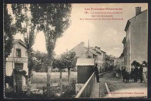 AK Bourg-Madame, Rue principale et Douane francaise