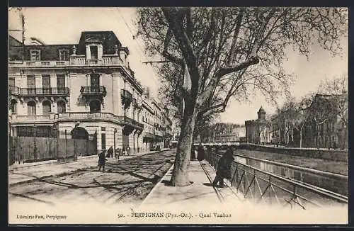 AK Perpignan, Quai Vauban et ses arbres bordant la rivière