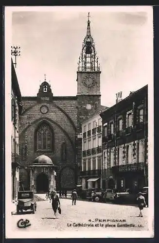 AK Perpignan, La Cathédrale et la place Gambetta