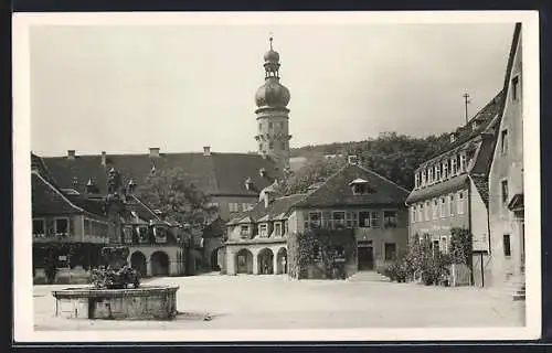 AK Weikersheim, Marktplatz mit Brunnen