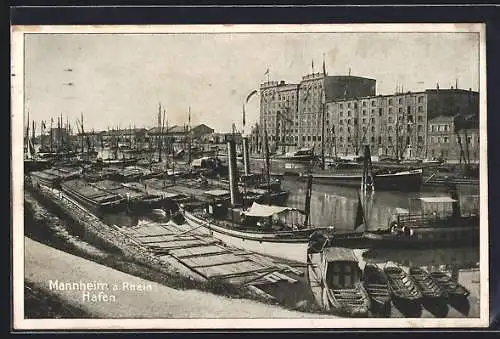 AK Mannheim / Rhein, Blick über den Hafen