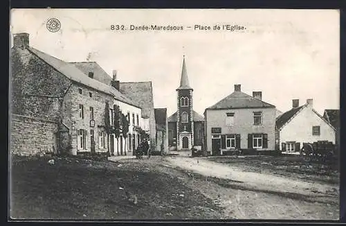 AK Denée-Maredsous, Place de l`eglise