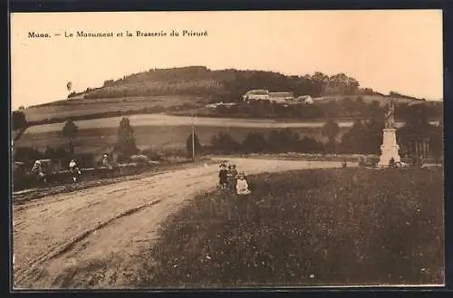 AK Muno, Le Monument et la Brasserie du Prieuré