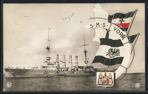 AK Kriegsschiff S.M.S. Yorck neben einem Versorgungsbeiboot auf dem Wasser, Reichskriegsflagge