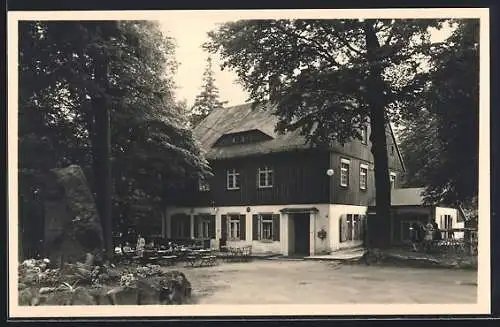 AK Neustadt /Sa., Gasthaus Ungerberg, Bes. Fritz Thomas, Eingang