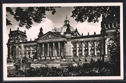 AK Berlin-Tiergarten, Der Reichstag