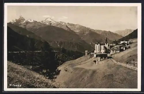 AK Wiesen, Ortsansicht mit Umgebung und Bergpanorama