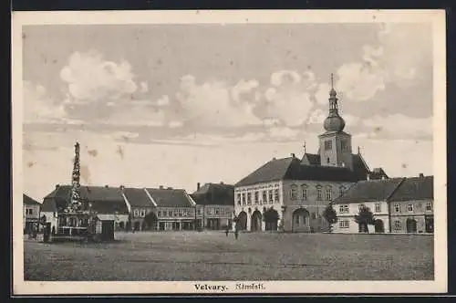 AK Velvary, Namestie, Kirche