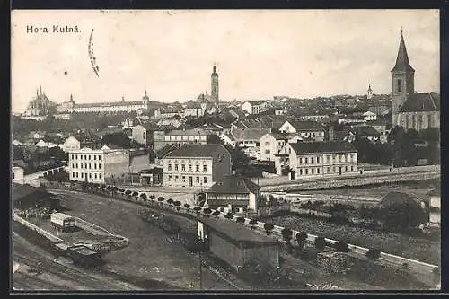 AK Kutná Hora, Totalansicht mit Bahngelände aus der Vogelschau