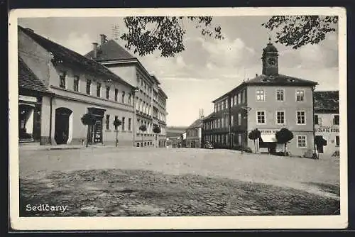 AK Sedlcany, Ortspartie mit Rathaus