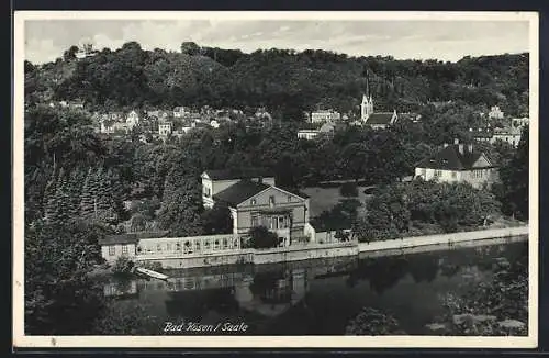 AK Bad Kösen /Saale, Ortsansicht mit Ufergebäude aus der Vogelschau