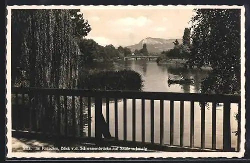 AK Jena, Im Paradie, Blick von der Schwanenbrücke auf Saale & Jenzig