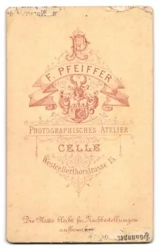 Fotografie F. Pfeiffer, Celle, Soldat in Uniform Rgt. 77