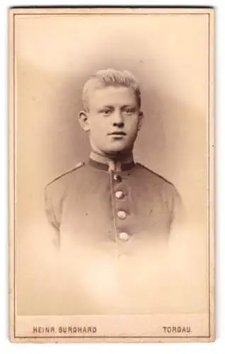 Fotografie Heinr. Burghard, Torgau, junger blonder Uffz. in Uniform