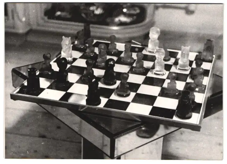 19 Fotografien Wilhelm Sturm, Ansicht Gablonz / Böhmen, Haida Glasmanufaktur, Handwerker produzieren Kristallglas u.a. 11