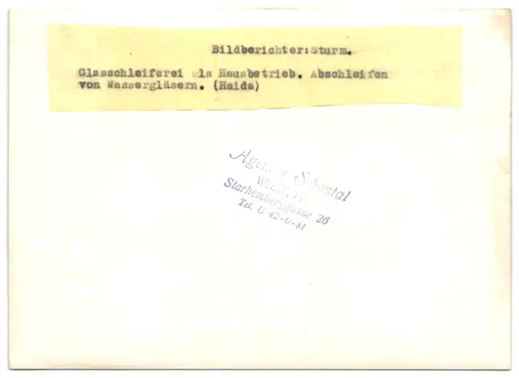 19 Fotografien Wilhelm Sturm, Ansicht Gablonz / Böhmen, Haida Glasmanufaktur, Handwerker produzieren Kristallglas u.a. 32