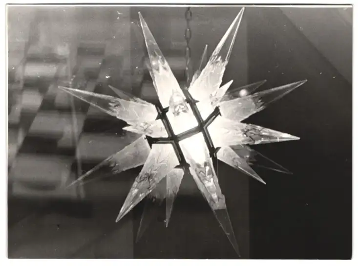 19 Fotografien Wilhelm Sturm, Ansicht Gablonz / Böhmen, Haida Glasmanufaktur, Handwerker produzieren Kristallglas u.a. 6