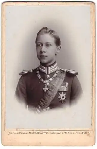 Fotografie J. C. Schaarwächter, Berlin, Portrait Kronprinz Wilhelm v. Preussen in Garde Uniform mit Orden