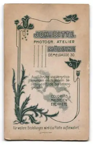 Fotografie Joh. Bittl, Mödling, junger Knabe als K.u.K. Kadett in Uniform