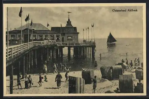 AK Ahlbeck / Ostseebad, Badegäste an der Seebrücke