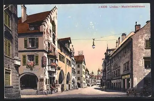 AK Lindau / Bodensee, Maximilianstrasse mit Ladengeschäften