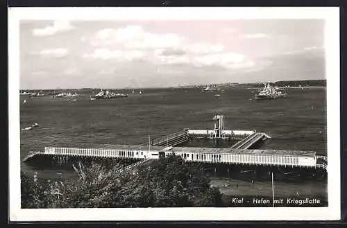 AK Kiel, Hafen mit Kriegsflotte