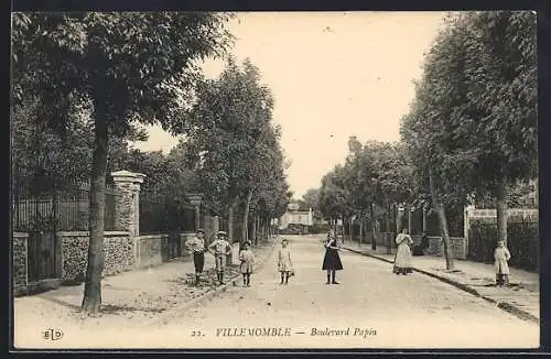 AK Villemomble, Boulevard Papin avec enfants jouant sur l`allée arborée